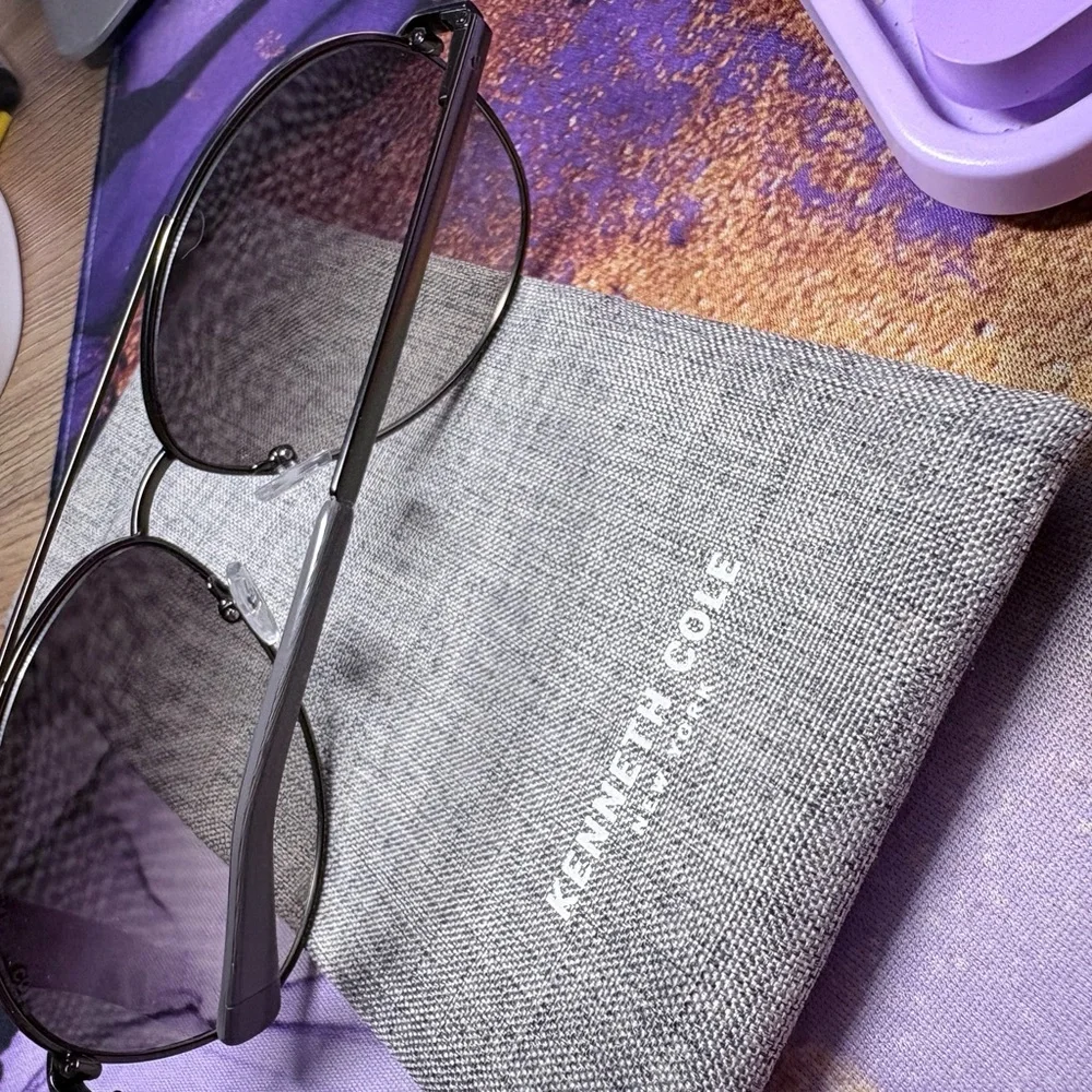 KENNETH COLE Silver Frame Sunglasses with Purple Lenses-Unisex NEW